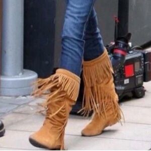 Sam Edelman Utah Nutmeg colour Suede Fringe Pull on Boots Boho Moccasin Size 8